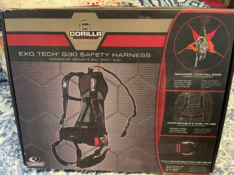 Gorilla safety vest harness.  .new. 45.00