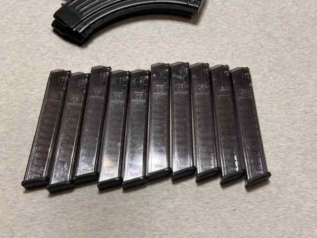 10x Extended Glock 9mm mags 