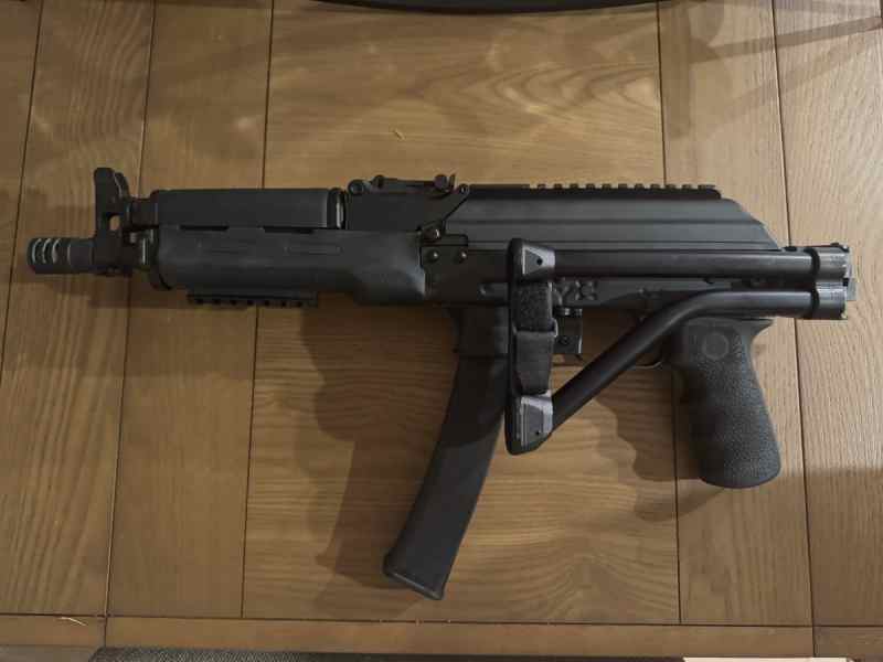 KUSA KP9 with 4 Mags and Brace