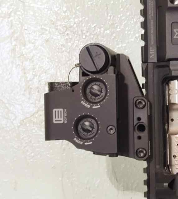 Eotech Xps2 300 blackout with unity riser