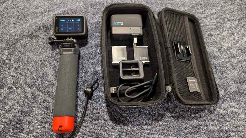 GoPro Hero 11 Black kit 2.jpg