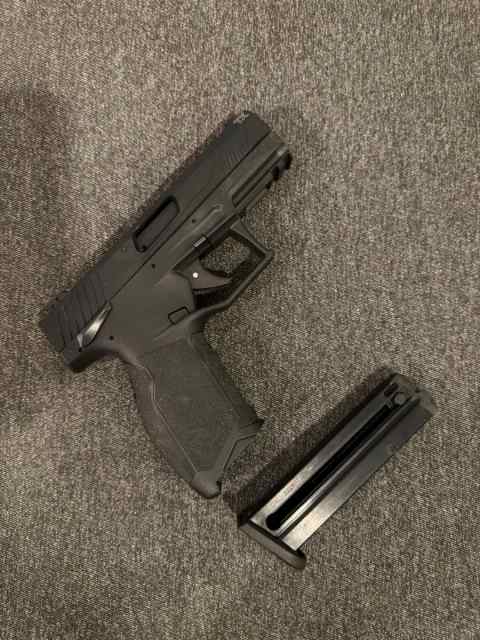 Taurus TX22 .22LR Pistol – Excellent Condition