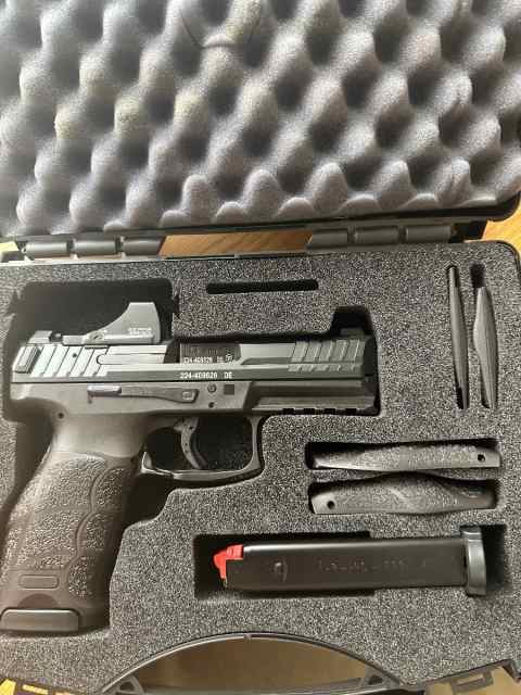 H&amp;K VP9 factory installed Holosun SCS Green Dot