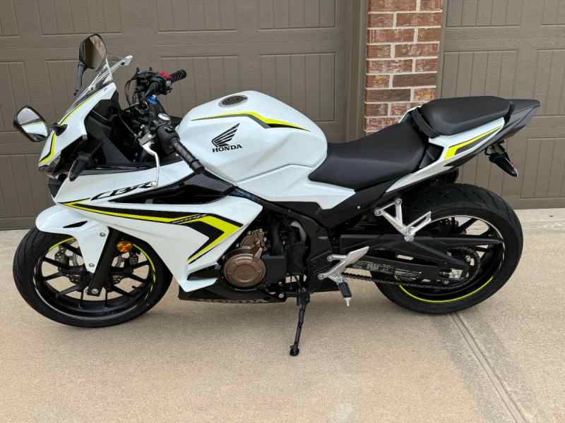 2021 Honda CBR500R ABS Motorcycle - Only 563 Miles