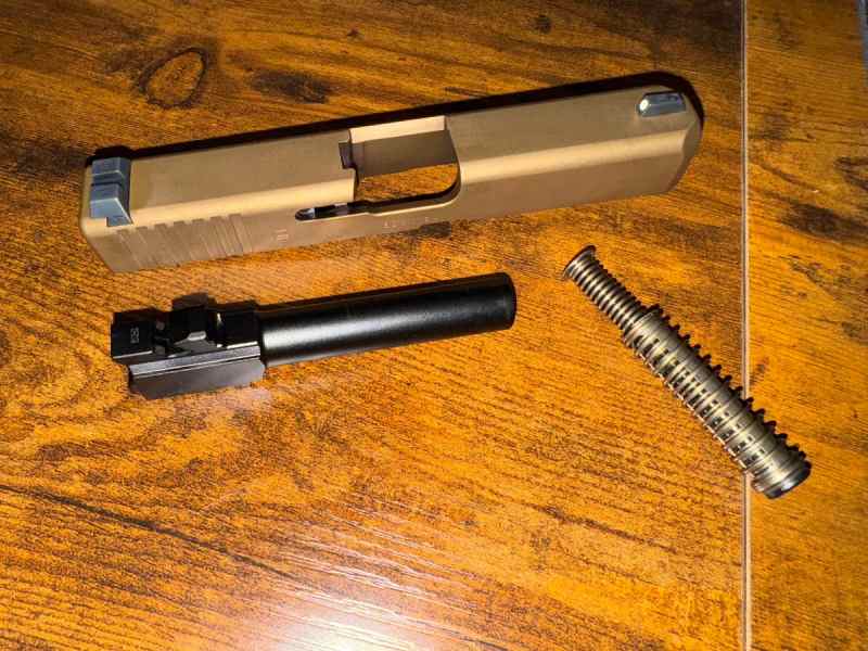 NEW GLOCK 19x SLIDE, OEM BARREL &amp; GUIDE ROD