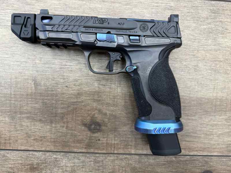 *USED* S&amp;W SPEC SERIES V M&amp;P 9 METAL HD