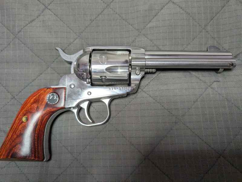 New Vaquero . 357 mag in Stainless Steel 4.62 