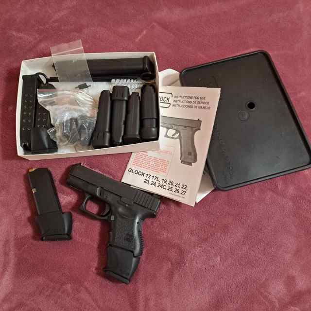 Glock 27 .40cal. plus Ammo  package (2K Rds)