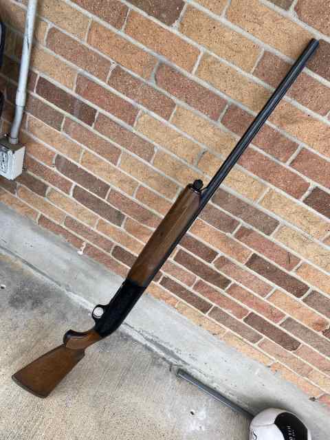 Engraved 20g Beretta Semi-Auto Shotgun 
