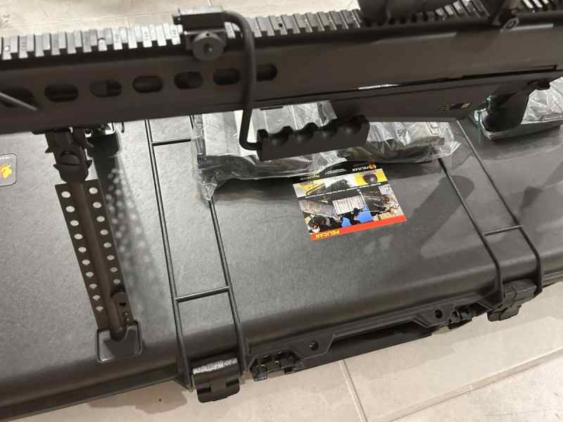  BARRETT M107 US RIFLE SYSTEM .50BMG 29&quot; W/ LEUPOL