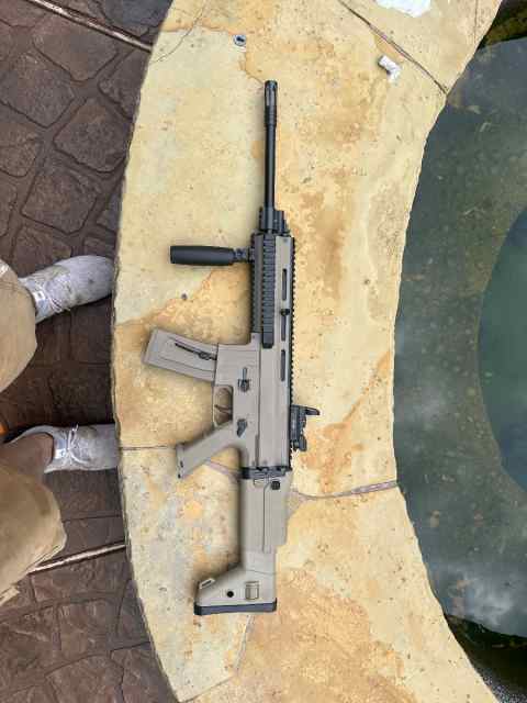 .22 SCAR clone in FDE 