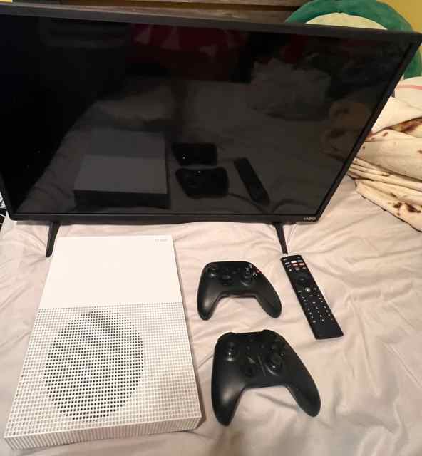 Fs/Ft Xbox one s 1tb and tv 