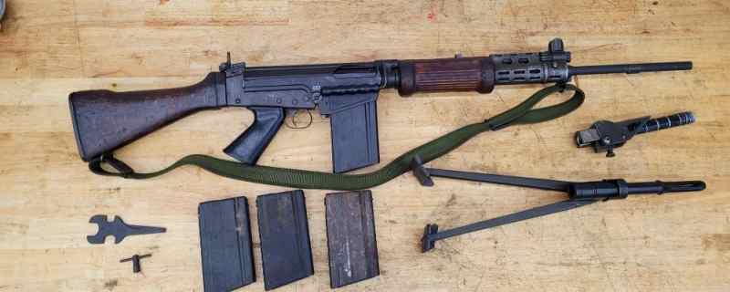 Israeli Fal 7.62x51 with extras