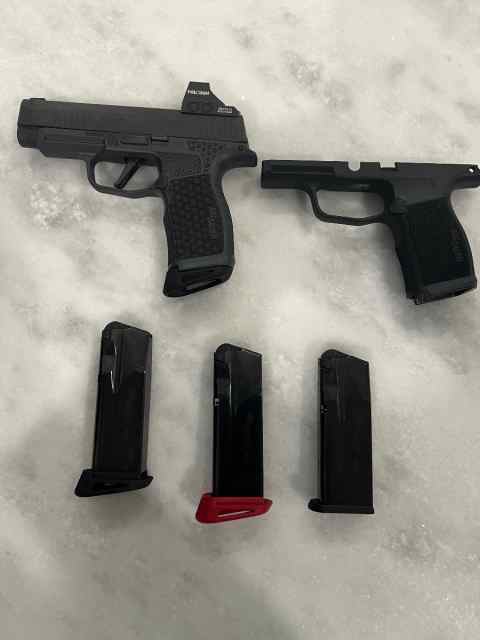 Sig P365 XL with Red Dot and Extra Grip Module 
