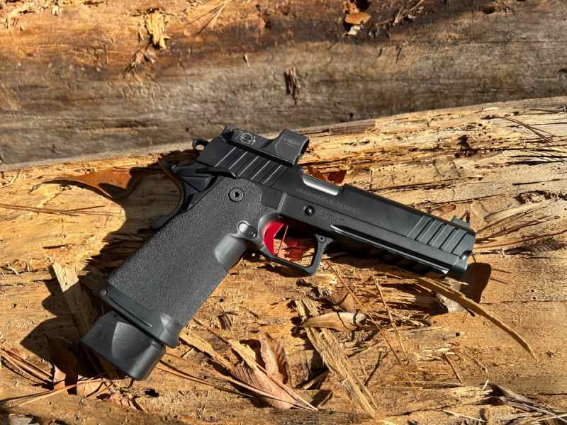 Springfield 1911 DS Prodigy 5” w/ Hex Dragonfly