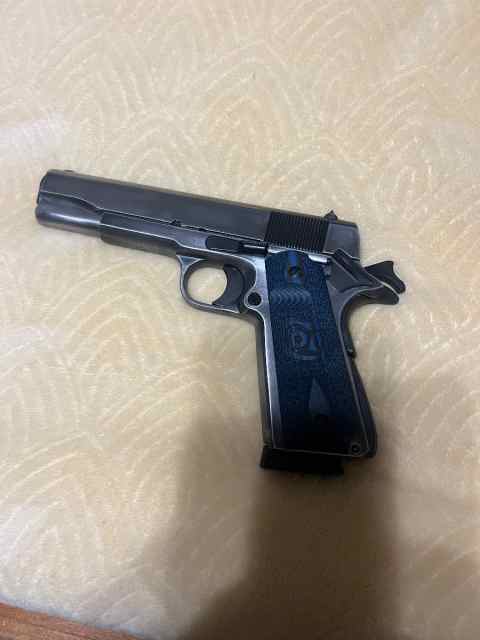 1911 rock island 45 acp 