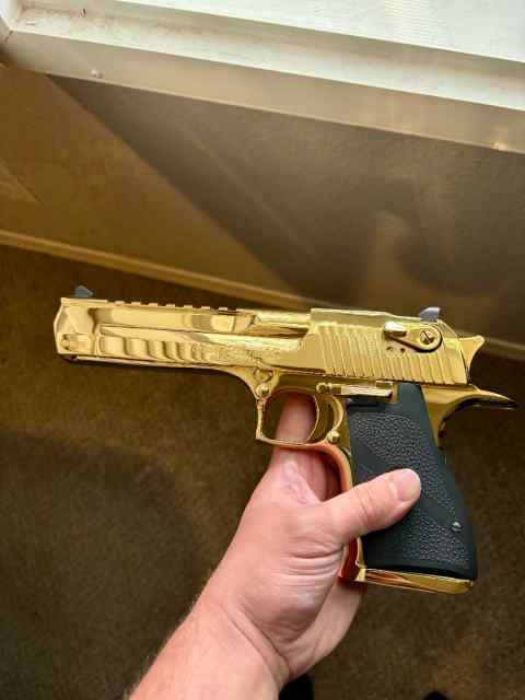 Desert Eagle Titanium gold New/Unfired .44mag