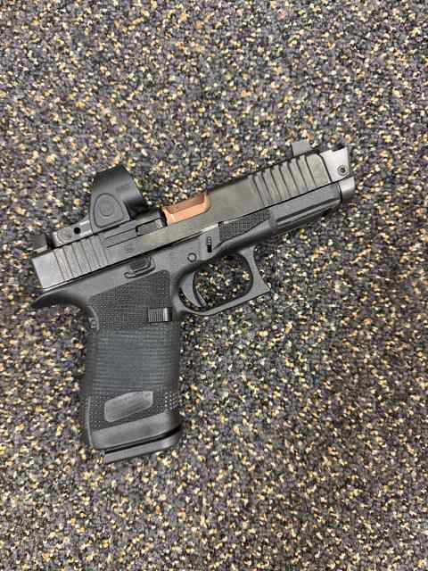 Glock 19 gen 6 with extras