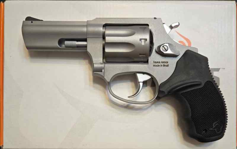 Taurus 942 left May2025.jpg