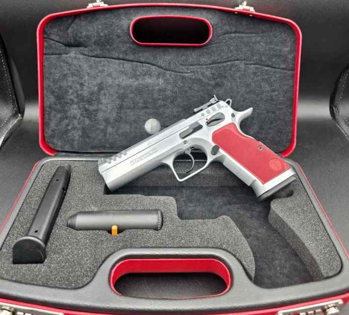 Tanfoglio Stock II Optic Ready Double Action 10mm