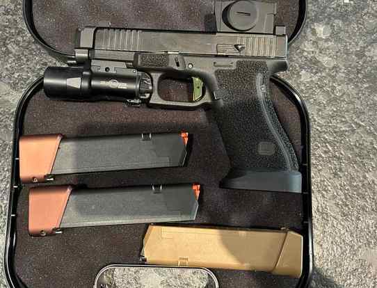 GLOCK 45 WITH TONS OF EXTRAS