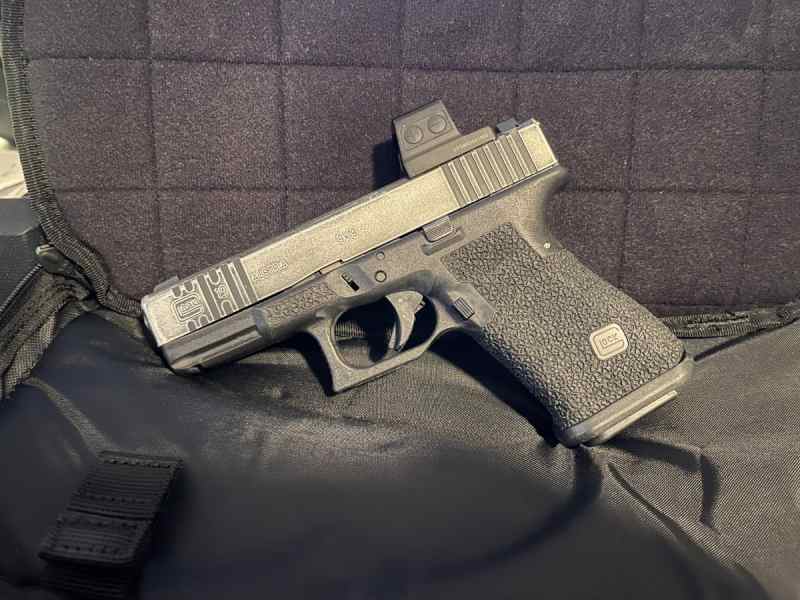 Glock 19 Gen3 with Holosun EPS PRICE DROP!