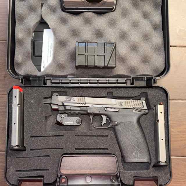 S&amp;W M&amp;P 5.7