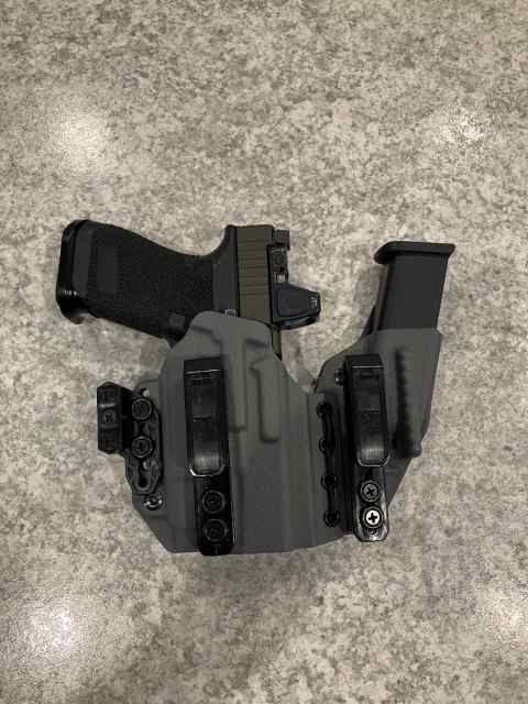 Tier 1 Concealed Glock 19 Gen 5 TLR7 Axis Elite 