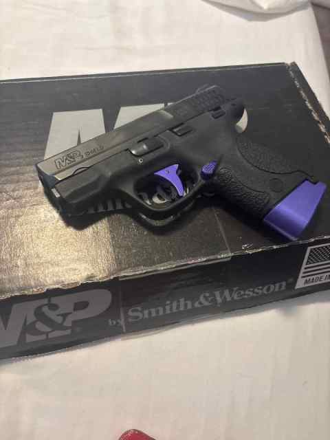 S&amp;W Shield 9mm