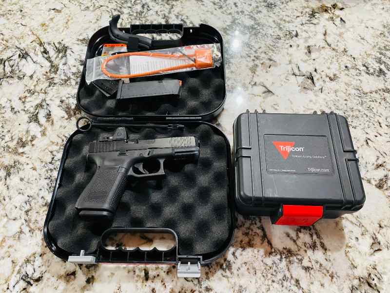 Glock 19 Mos w/ Trijicon RMR