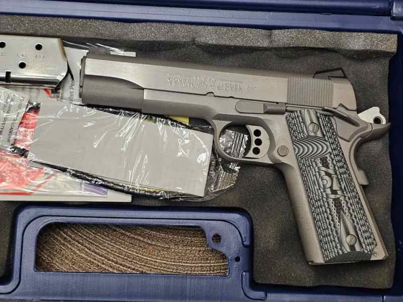 Colt 1911 CUSTOM SHOP Govt .45acp 1 of 100