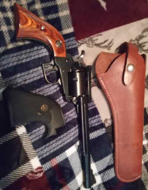 Sell or trade. Ruger super Blackhawk 44mag 