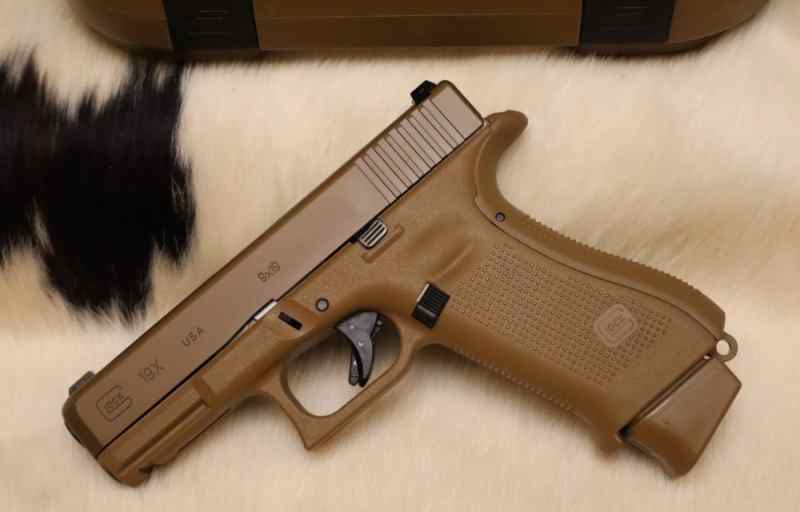 Glock 19X 9MM 4.02&quot; Barrel Night Sights Striker 