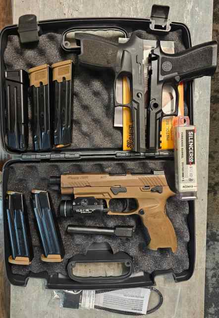 Sig m17 w/accessories 