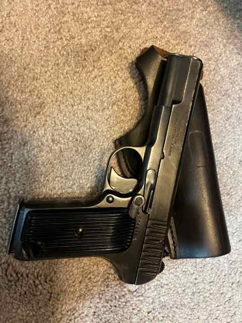 Polish TT-33 Tokarev w/extras
