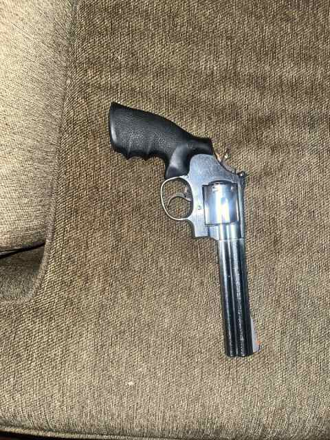 S&amp;W Model 686-4 357 6”