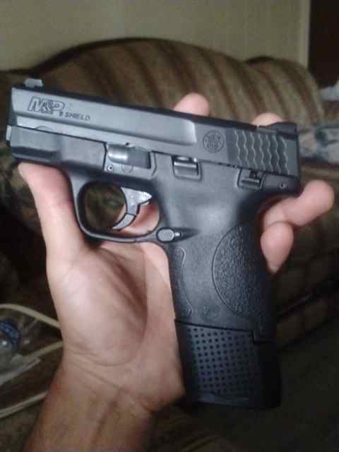S&amp;w shield 9mm trade for a 22lr 10/22 